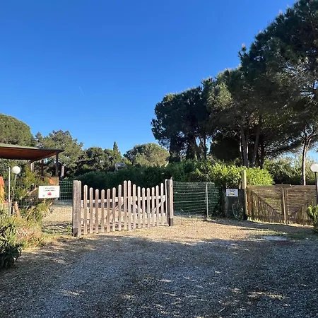 Hébergement de vacances Indipendenti Con Giardino Privato Per Famiglie E Cani Sterlizia 2 *